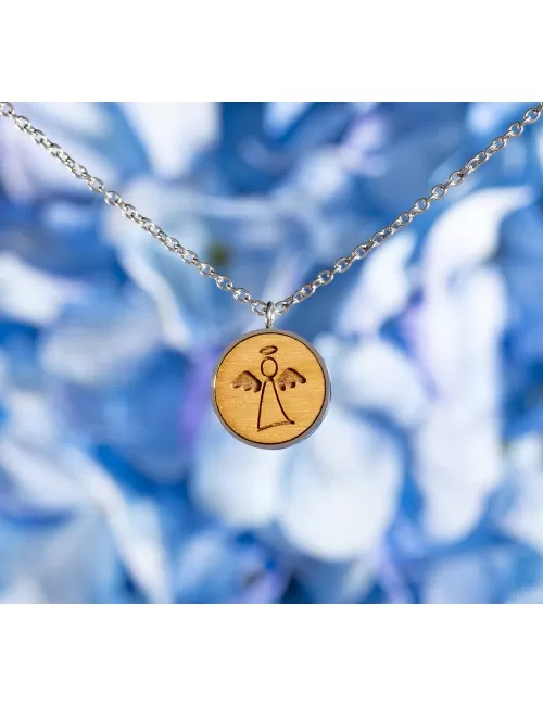 Kette mit Anhänger - Schutzengelchen auf Walnussholz, Edelstahl - 45 cm