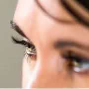 Aphro Celina - Eyelash Serum - für längere, dichtere Wimpern