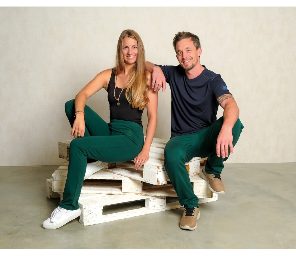 Spirit of OM - Wellnesshose Unisex - farngrün