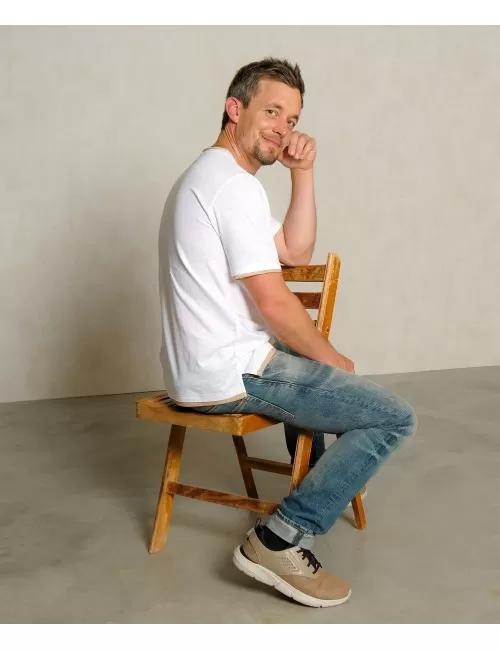 Spirit of OM - T-Shirt men Planet protect - weiß/sand