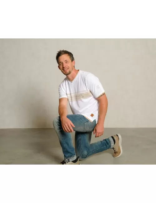 Spirit of OM - T-Shirt men Planet protect - weiß/sand