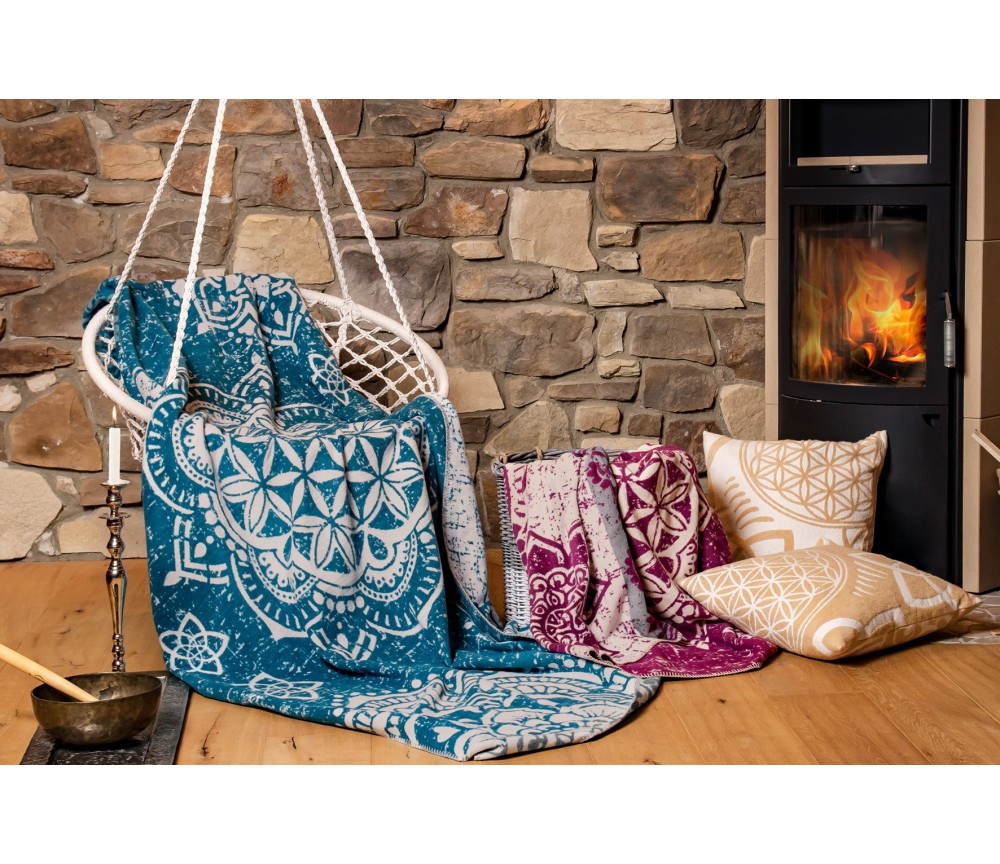 Spirit of OM - Kuscheldecke - beere