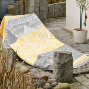 Spirit of OM - Kuscheldecke Lotus - gelb/grau