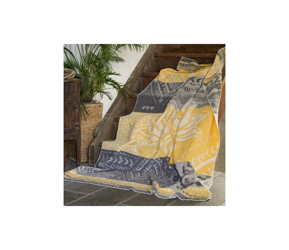 Spirit of OM - Kuscheldecke Lotus - gelb/grau