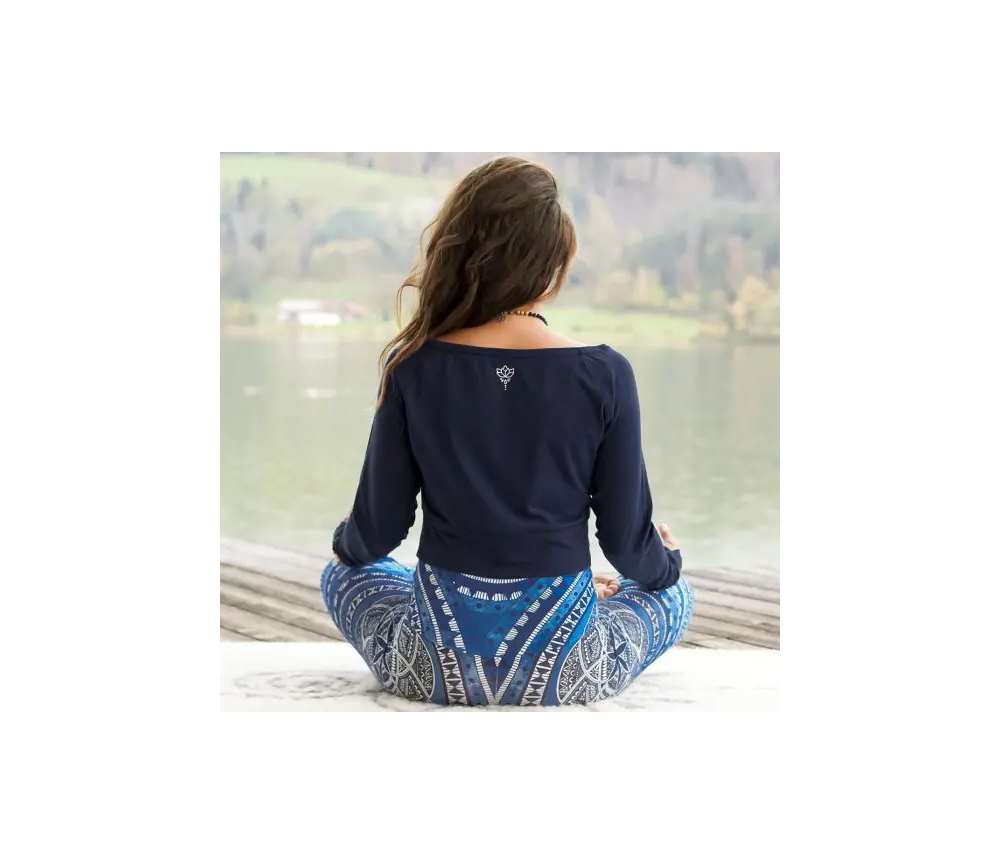 Spirit of OM - Longsleeve Crop Shirt Bambus - dunkelblau