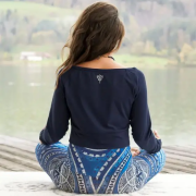 Spirit of OM - Longsleeve Crop Shirt Bambus - dunkelblau