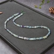 Heilstein & Edelstein-Strang - Würfel, Fluorit, facettiert, 04mm