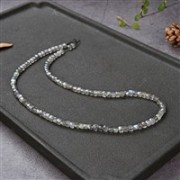 Heilstein & Edelstein-Strang - Würfel, Labradorit, facettiert, 04mm (39cm)