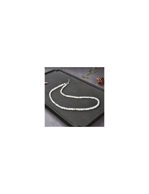 Heilstein & Edelstein-Strang - Würfel, Mondstein (weiß), facettiert, 04mm