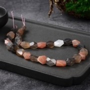 Heilstein & Edelstein-Strang - Nuggets, Mondstein (bunt), facettiert, 14 x 10mm