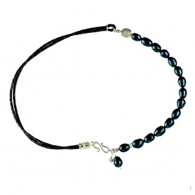 Halskette - Collier - Perlen