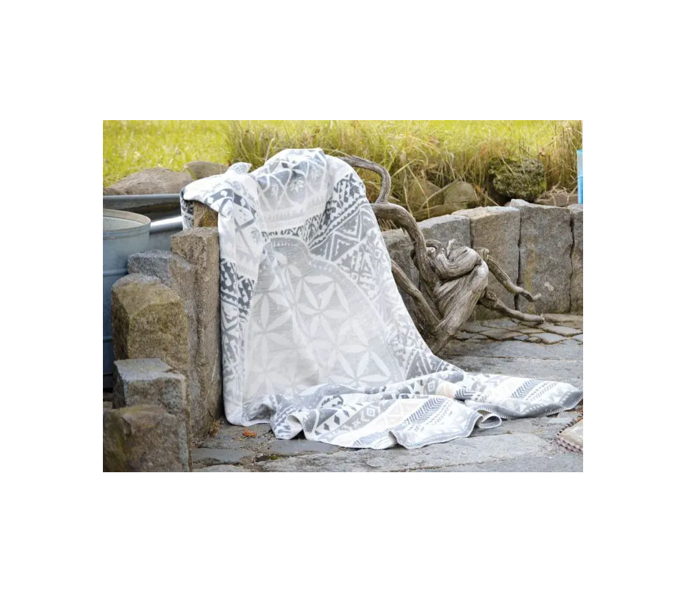 Spirit of OM - Kuscheldecke Blume des Lebens - grau