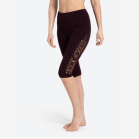 Spirit of OM - Yoga Leggings Capri - aubergine