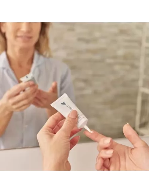 Forever - Forever Awakening Eye Cream - Augen Creme - verschönert die Augenpartie - 21 g