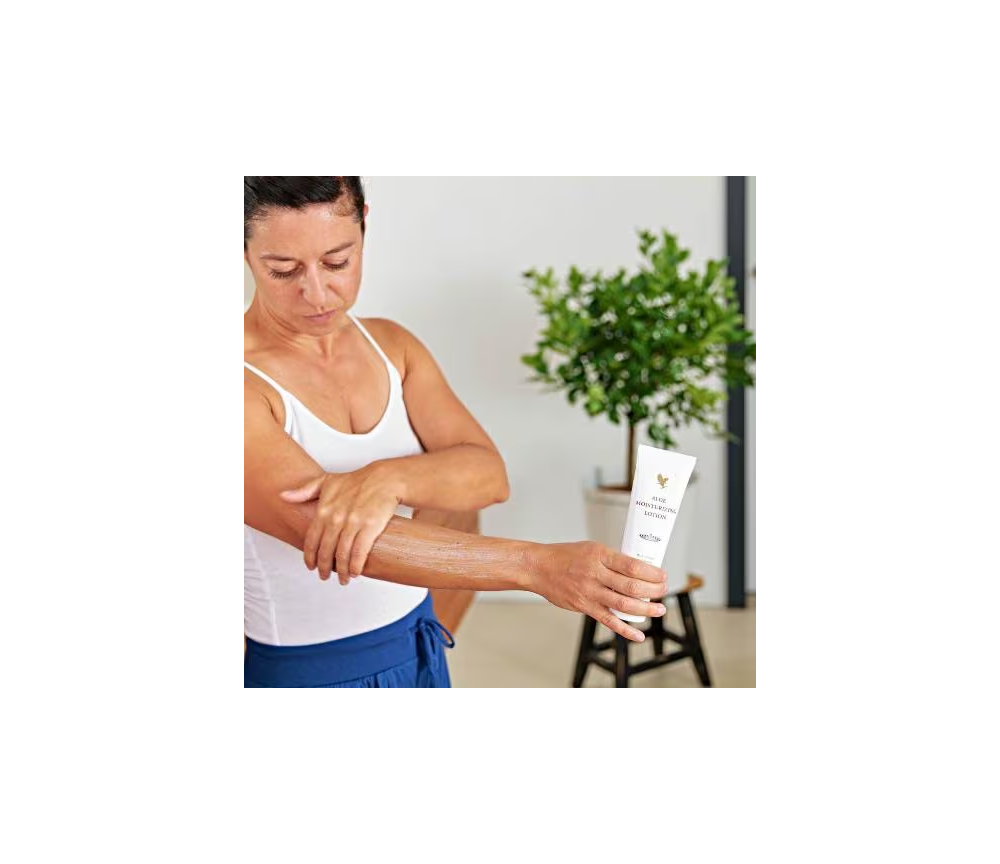 Forever - Forever Aloe Moisturizing Lotion - die extra Portion Feuchtigkeitslotion für Gesicht & Körper - 118 ml
