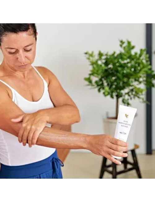 Forever - Forever Aloe Moisturizing Lotion - die extra Portion Feuchtigkeitslotion für Gesicht & Körper - 118 ml