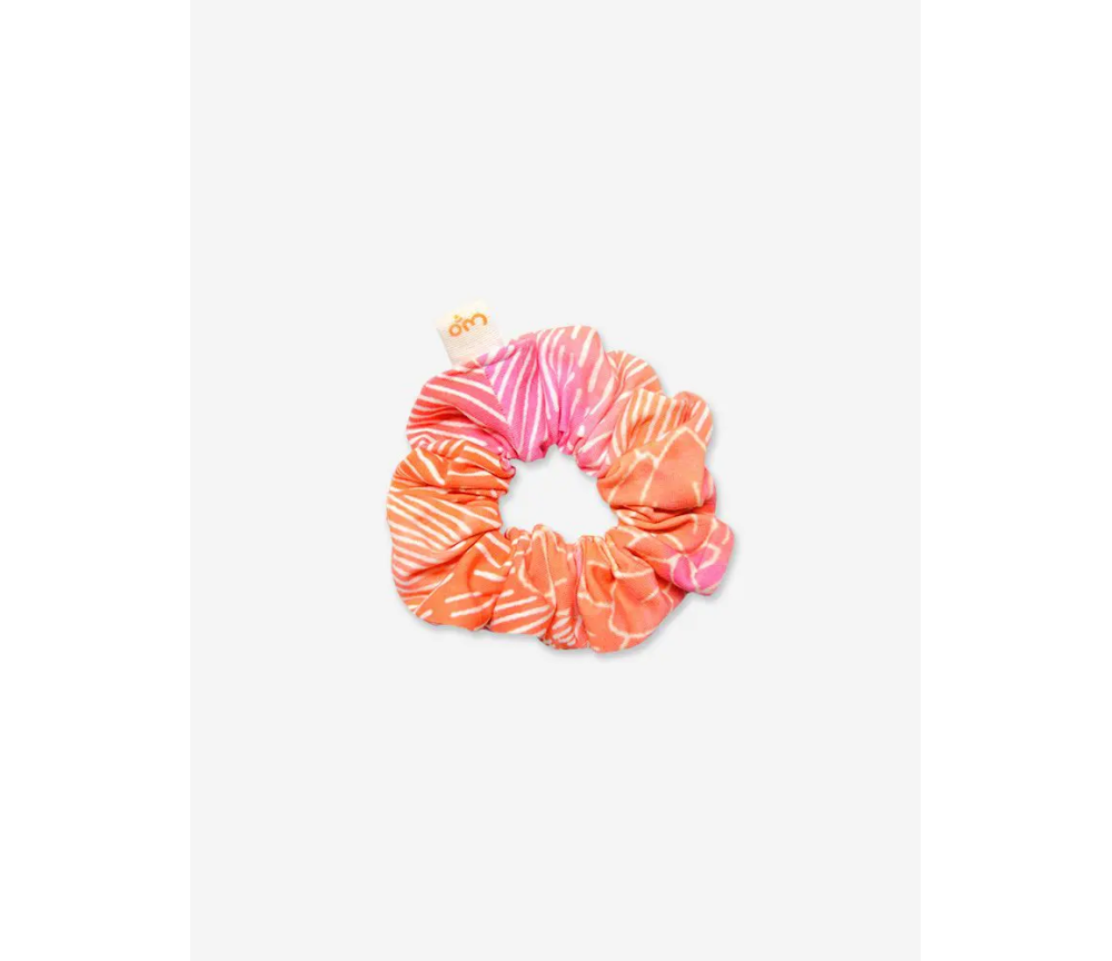Spirit of OM - Scrunchie Madhu - fuchsia