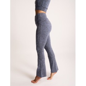 Spirit of OM - Yoga Hose Guna - enzianblau