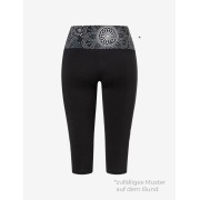 Spirit of OM - Yoga Leggings Capri Madhya Maui - schwarz-natur
