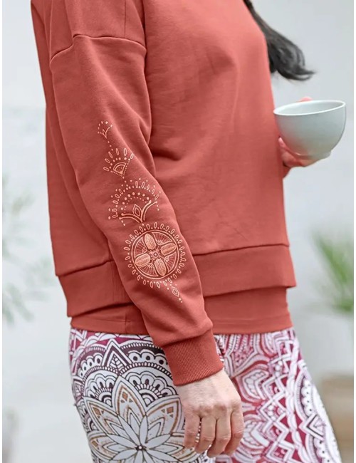 Spirit of OM - Lounge Sweater Sattva - erdrot