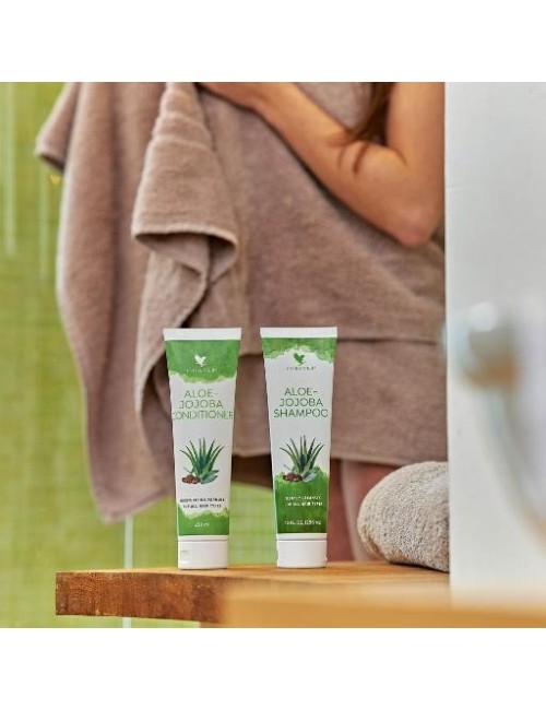 Forever - Aloe-Jojoba Conditioner - Effektive Haarspülung mit Aloe Vera und Jojobaöl - 296ml