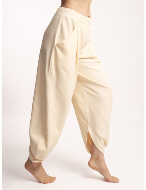Spirit of OM - Yoga Hose Tandava - sand