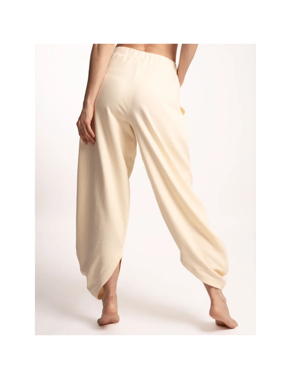 Spirit of OM - Yoga Hose Tandava - sand