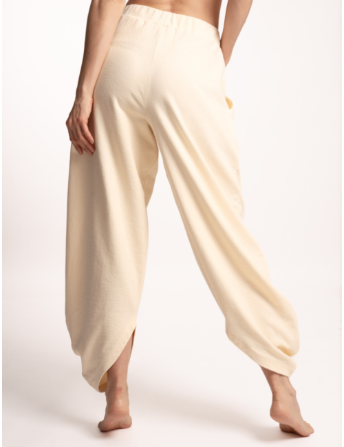Spirit of OM - Yoga Hose Tandava - sand