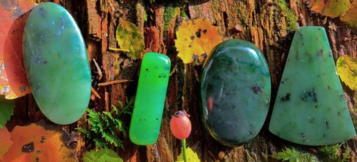 Stein des Monats: Nephrit